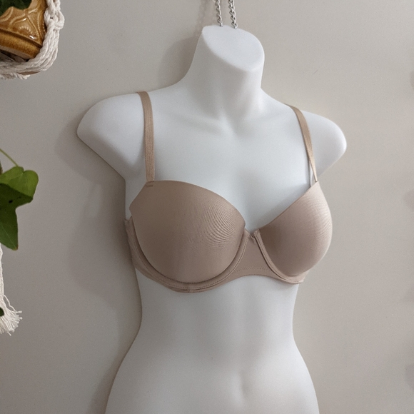 Victoria Secret Bra - Picture 3 of 7